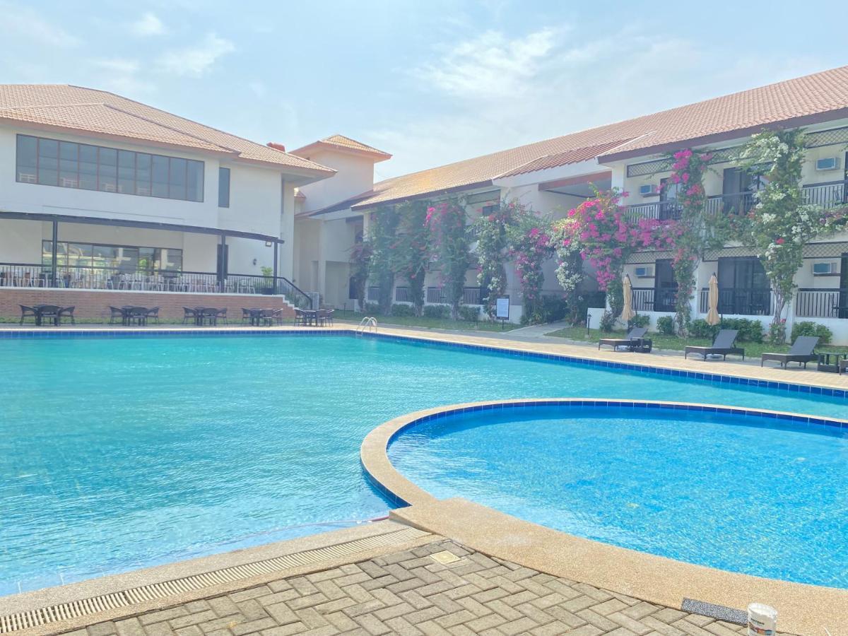 Plaza Del Norte Hotel And Convention Center ลาวัก ภายนอก รูปภาพ