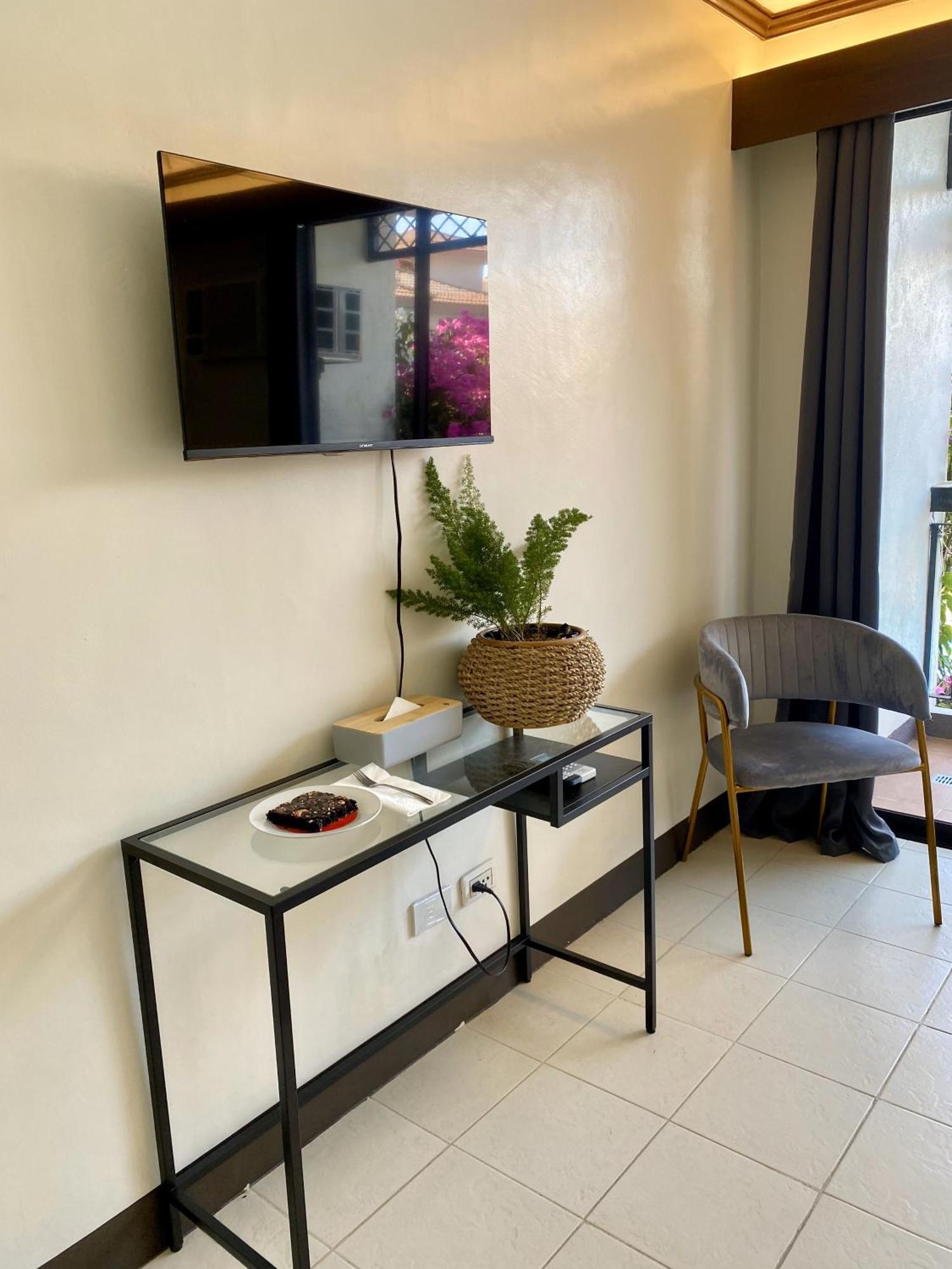 Plaza Del Norte Hotel And Convention Center ลาวัก ภายนอก รูปภาพ